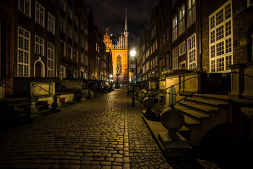 Stare miasto Gdańsk Mariacka - obrazy, fototapety, plakaty