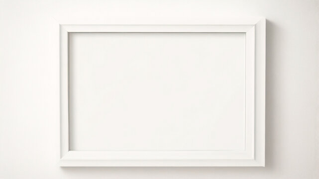 Weißes Rahmenmodell im Innenraum auf weißem Wandhintergrund. Vorlagenrahmen für Text. Poster-Attrappe. Rechteckiges Wandbild oder Fotorahmen-Attrappe	