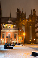  2023-02-04; winter. view of Basilica of St. Mary at night. Gdansk, Poland - obrazy, fototapety, plakaty