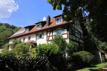 Fototapeta na wymiar fachwerkhaus an der Aachquelle im Hegau in Baden-Württemberg
