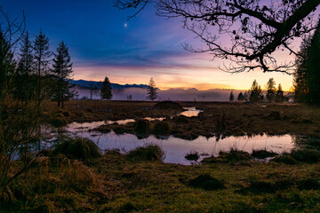 Nebel und Abendstimmung im Moor