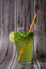 Non-alcoholic mojito mocktail. green apple mojito