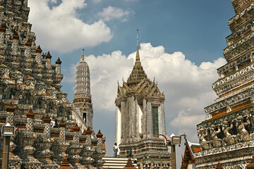 Fototapeta premium Wat Arun famous Temple in Thailand