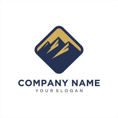Obraz premium Forest, Mountain Adventure Badge Vector Logo Template Set