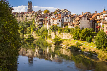 Fototapeta premium View of the river Saane/Sarine and Fribourg (Switzerland)