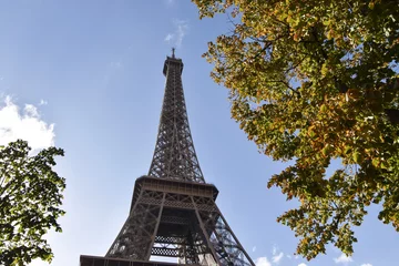 Zelfklevend Fotobehang Technology Paris Fance Eiffel Tower in Autumn © Eva