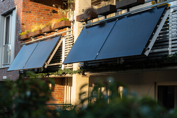 Balkonkraftwerk Solaranlage an einem Balkon in Düsseldorf, Deutschland