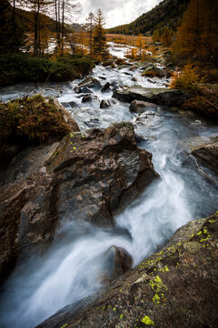 The long exposure highlight the water path of Duino creek