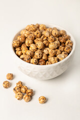 Geröstete gelbe Kichererbsen