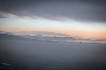 Fototapeta na wymiar winter sunrise over the mountains