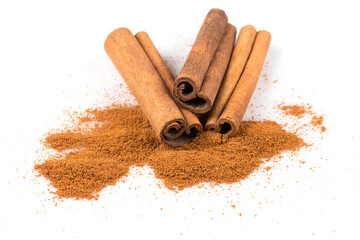 cinnamon sticks with powder