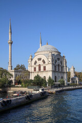 Fototapeta na wymiar Dolmabahçe Mosque, Istanbul