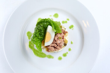 salad  with tuna and egg