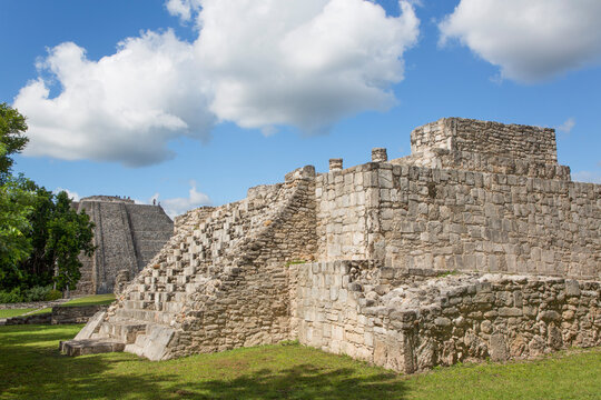 Turtle Temple in the foreground, Kukulcan Temple (Castillo) in the background, Mayan Ruins, Mayapan Archaeological Zone, Yucatan State, Mexico