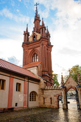 Obraz premium Entrance to St. Anne's church in the Old Town of Vilnius, Lithuania