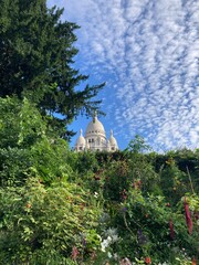 Le Sacr&eacute;-coeur vu depuis le jardin