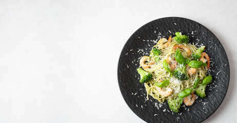 Basil Pasta with Shrimp and Cheese
