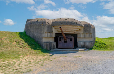 Longues-sur-Mer battery