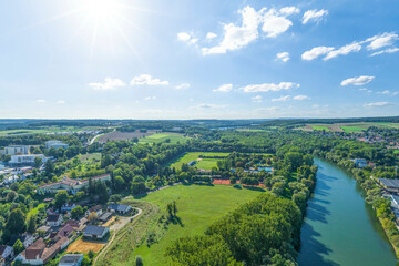 Ausblick auf das Donautal westlich der Stadt Neuburg in Oberbayern © ARochau