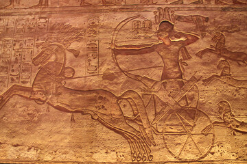 Intérieur du Temple Abou Simbel , Egypte : bas relief de Ramsès II , Bataille de Qadesh