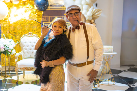 Vintage Glamour at a Gatsby-Inspired Party