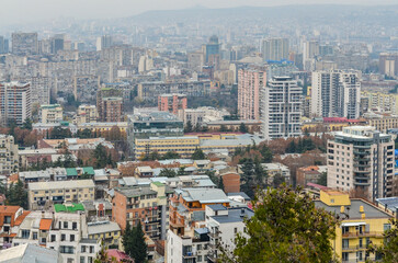 Fototapeta na wymiar Tbilisi neighborhoods scenic view from Turtle Lake (Kus Tba) trail 