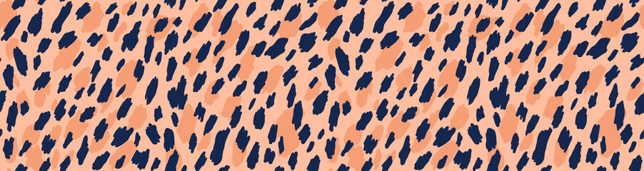 Exotic leopard seamless print pattern. Abstract animal skin texture.