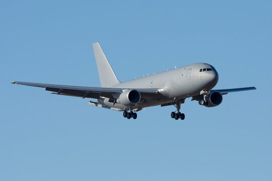 Avi&oacute;n cisterna