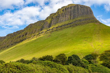 Benbulbin mountain with rocks and vegetation