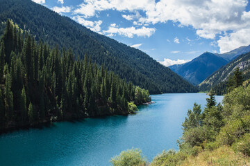 Fototapeta na wymiar Beautiful scenery Kolsay lake in Kolsai Koldery gorge, nature of the Qazaqstan National Park.