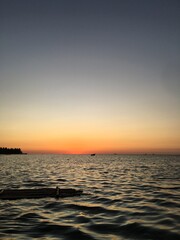 Fototapeta premium Ocean ripple sunset