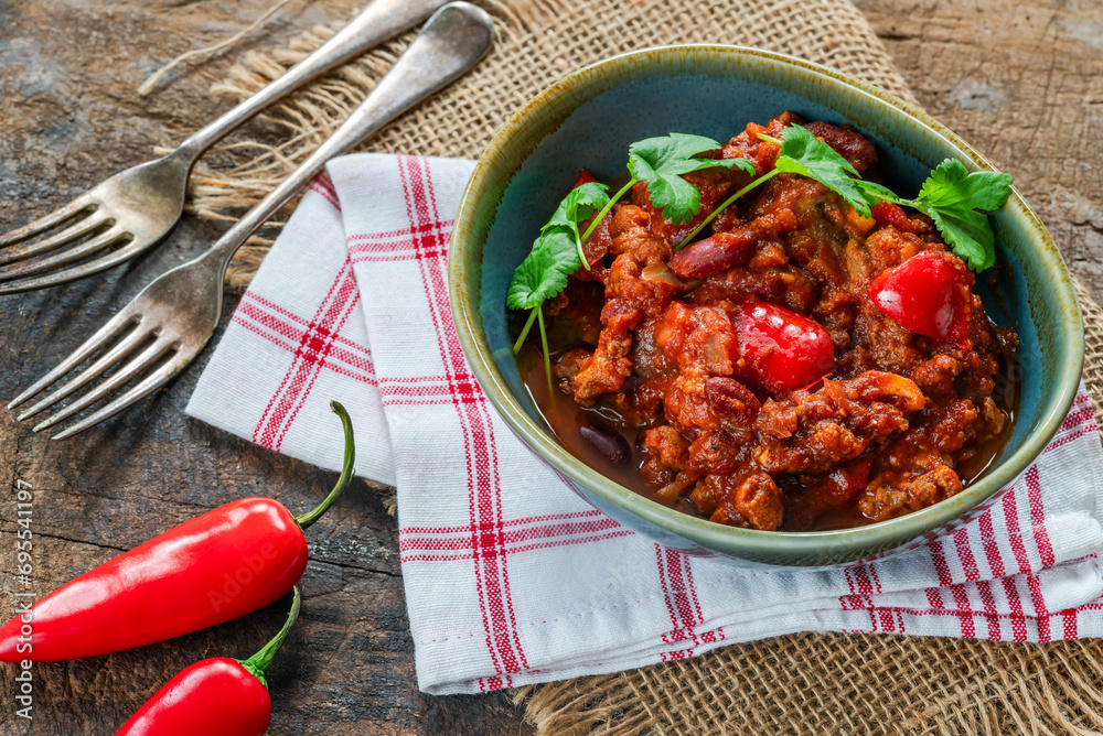 Sticker Vegetarian chili con carne with quorn mince