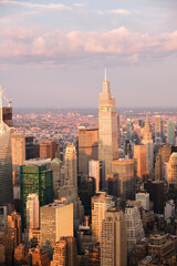 Fototapeta na wymiar new-york city archtecture in downtown sunny light day