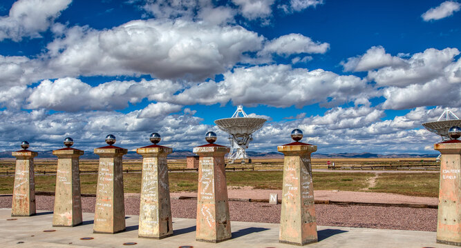 Very Large Array radio telescope in New Mexico with clouds