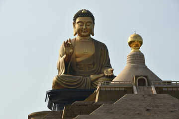 Grandiose shot of the huge Buddha Statue in Fo Guang Shan-Tempel, Dashu, Kaohsiung, Taiwan