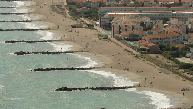vue a&eacute;rienne des plages de frontignan