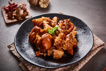 Delicious Korean jokbal late night snack