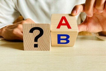 2つの物を比較・AとBのどちらにするか