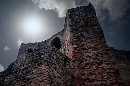 Bothwell Castle is a large medieval castle, sits on a high, steep bank, above a bend in the River Clyde in South Lanarkshire, Scotland. It is located between Bothwell and Uddingston, of Glasgow.  