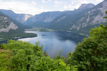 Obraz premium View of Lake Hallstatter from the observation deck