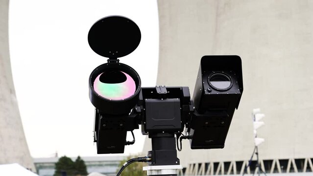 Air defense, electro optical system with cooled thermal imaging camera