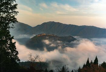 立曇峡から見る竹田城と雲海