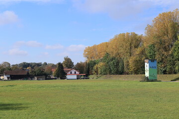 Herbstlandschaft bei Landau an der Isar in Bayern
