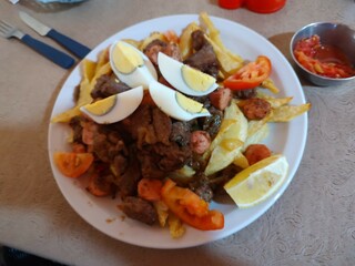 alimento, carne, refeição, diner, prato, carne de porco, galinha, prato, fritar, salada, carne, grelha, culinária, batata, legume, epicure, delicioso, tomate, almoço, legume, grelha, salsa, restaurant