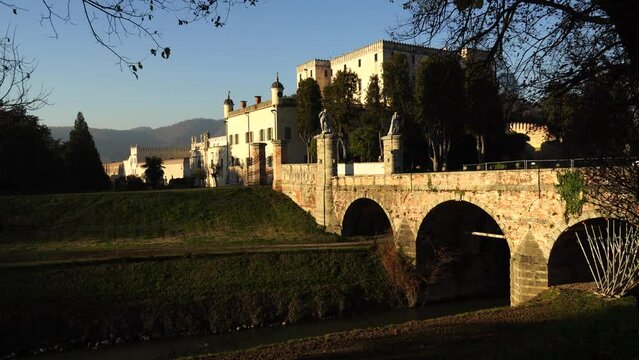 Il castello del Catajo, nei colli euganei. veneto, padova, talia,