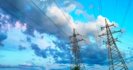 High voltage power line