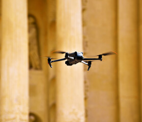 photographic video footage of a wedding with a drone in the Basilica Santa Croce Lecce Italy