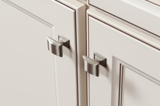 Kitchen cupboard knobs