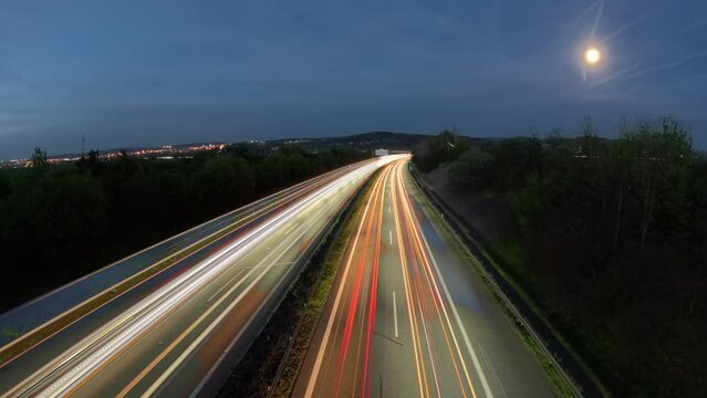 highway time lapse night lights-Fast moving traffic light trails,Light trails, Time lapse photography,Long exposure light trails,Light trail of moving traffic, vehicle at night, automobile lapse