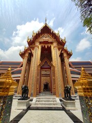 Entrance gate of Wat Ratchabophit are 3m high and are decorated with inlaid mother-of-pearl. ...